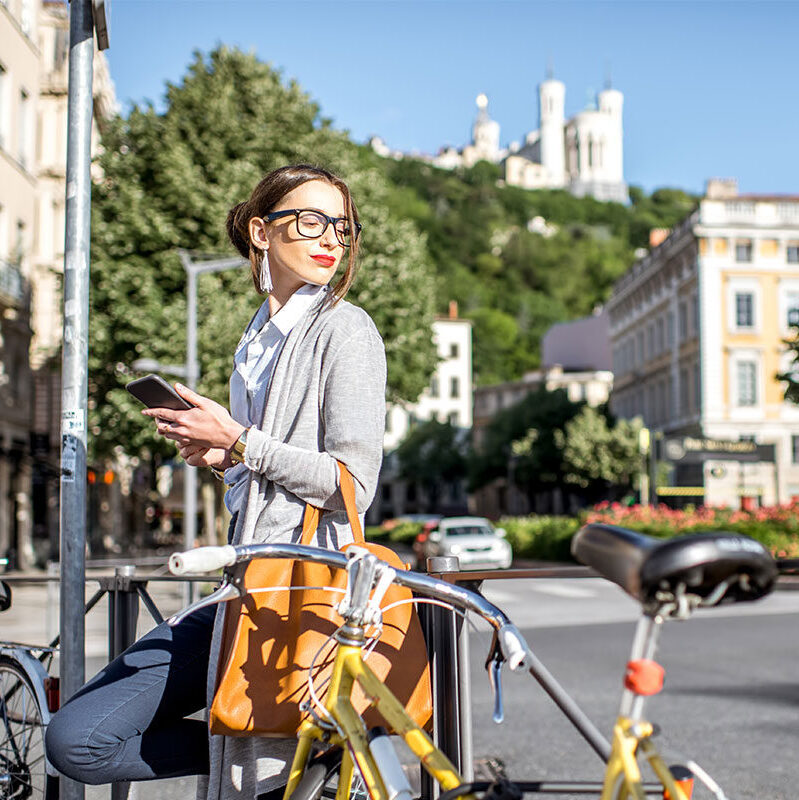 etudiante_velo_ville_aflyon
