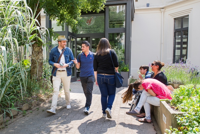 Register to French courses in France