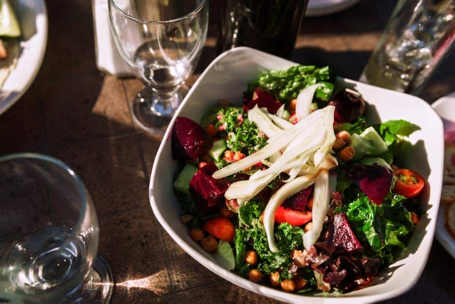 alliance française de lyon, france, cours de français, cours de français à lyon, déjeuner, où manger à lyon, salade